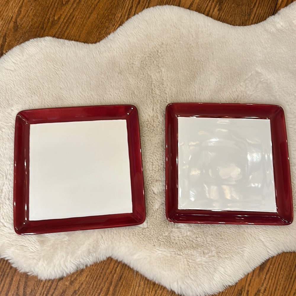 Two “rare” pampered chef plates